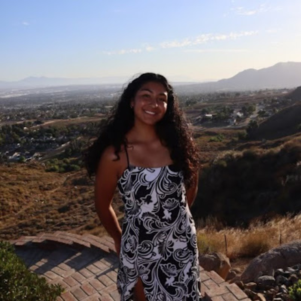 Meet your Posher, Jasmine